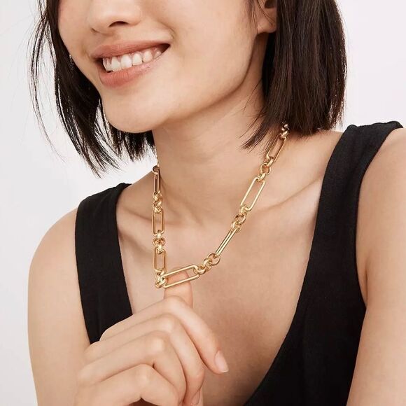 Madewell Rectangle Chain Necklace - Picture 3 of 3